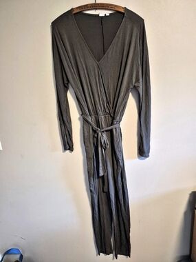 Gap Large Grey Long Sleeve Vneck Pants Romper Jumpsuit With Pockets & Tie Waist